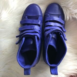 Purple H&M Divided Velcro Hightops Size 6
